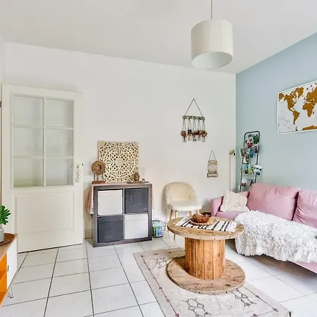 Apartment Two-room Flat With Terrace *quartier Graslin* *