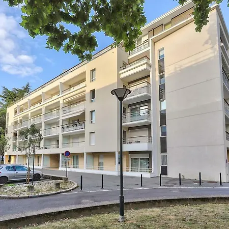 Two-room Flat With Terrace *quartier Graslin* * Nantes